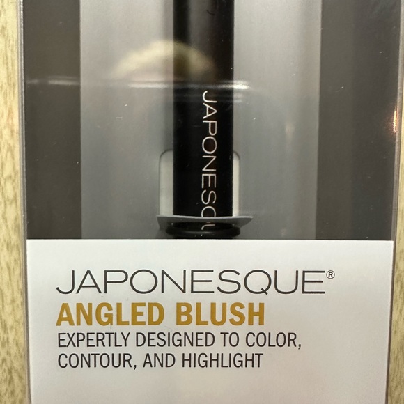 Japonesque Angle Blush Brush - Picture 6 of 9